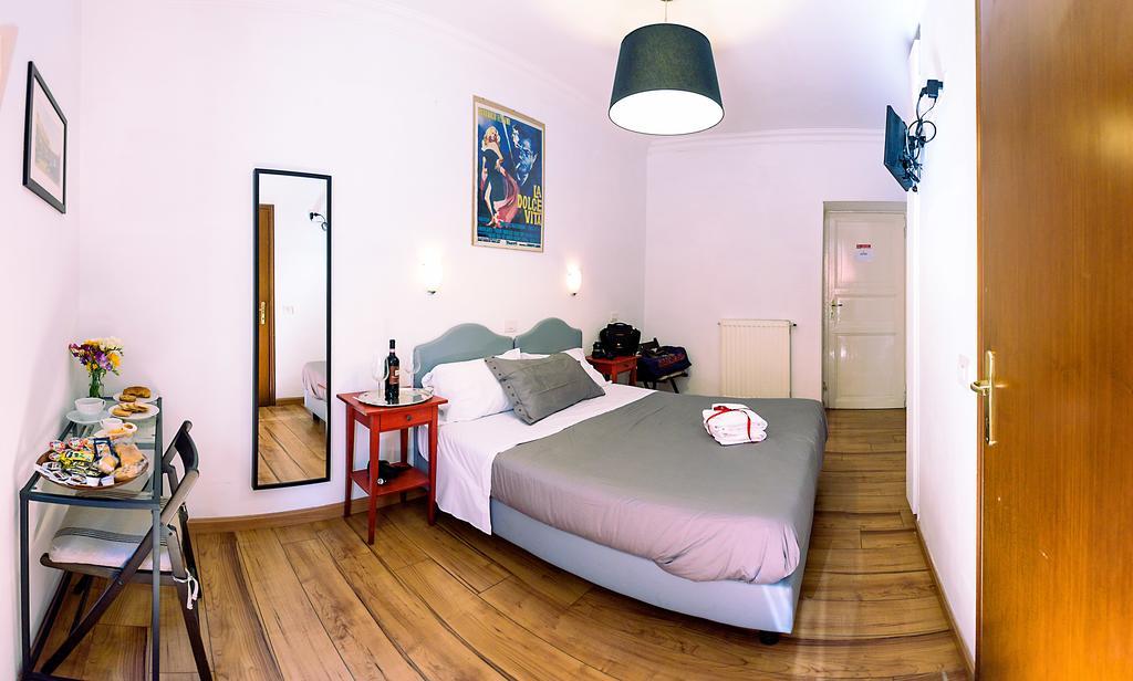 Bed & Breakfast Flavia 84 Acomodação com café da manhã  *