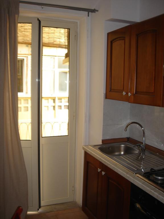 Bed & Breakfast Flavia 84 Acomodação com café da manhã  Roma