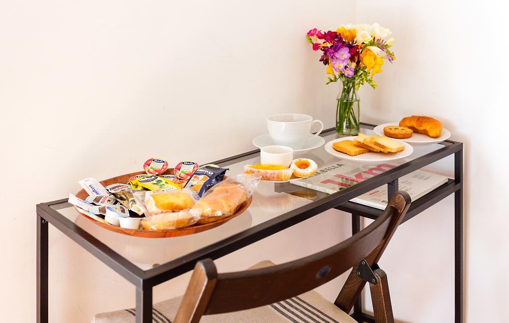 Bed & Breakfast Flavia 84 Acomodação com café da manhã  *